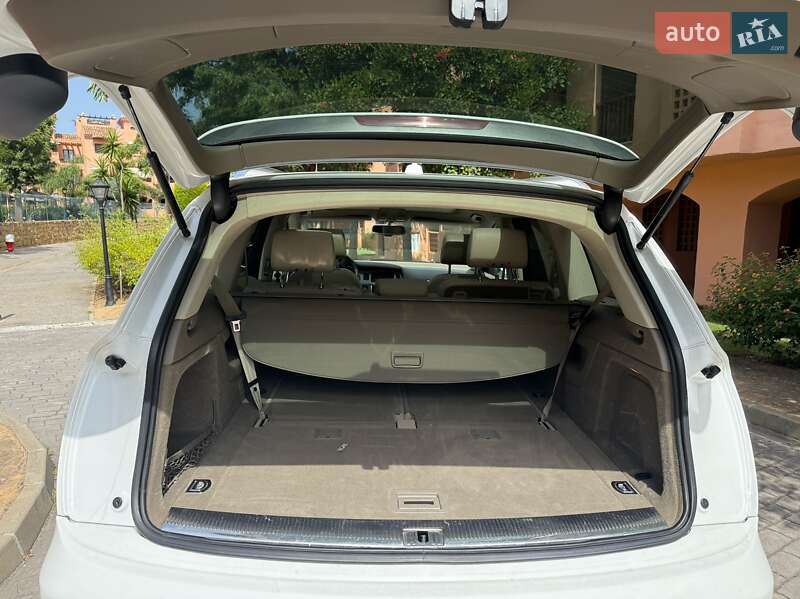 Внедорожник / Кроссовер Audi Q7 2010 в Киеве