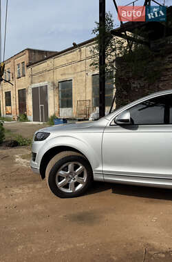 Позашляховик / Кросовер Audi Q7 2014 в 