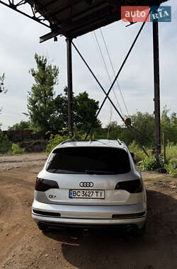 Позашляховик / Кросовер Audi Q7 2014 в 