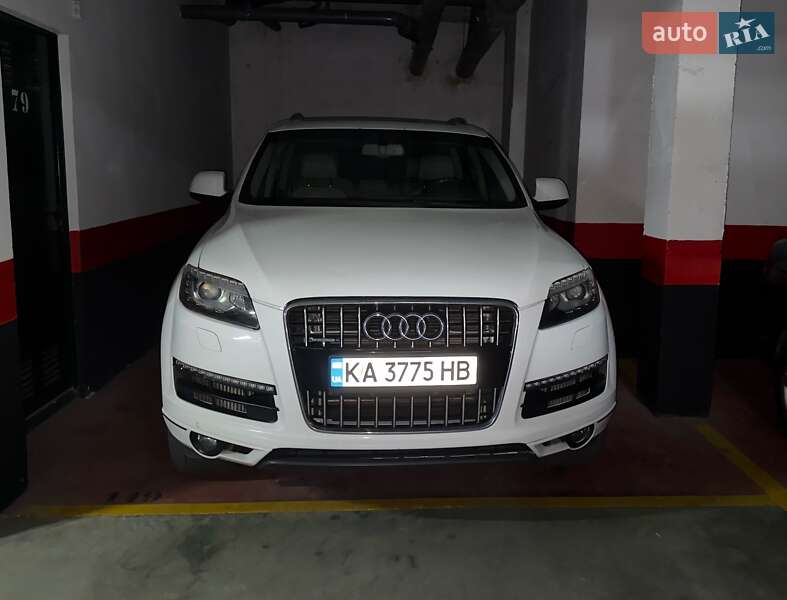 Внедорожник / Кроссовер Audi Q7 2010 в Киеве