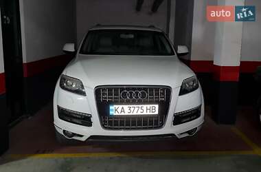 Внедорожник / Кроссовер Audi Q7 2010 в 
