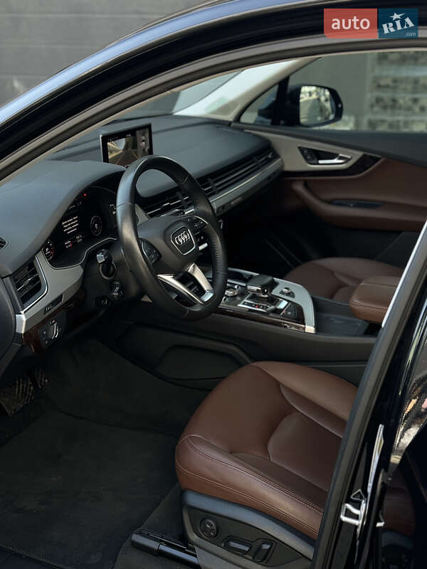 Внедорожник / Кроссовер Audi Q7 2019 в Ивано-Франковске