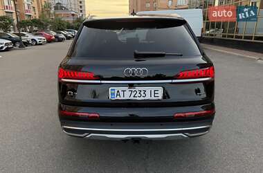 Внедорожник / Кроссовер Audi Q7 2020 в 