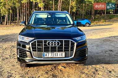 Внедорожник / Кроссовер Audi Q7 2020 в 
