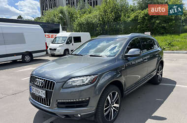 Позашляховик / Кросовер Audi Q7 2015 в 