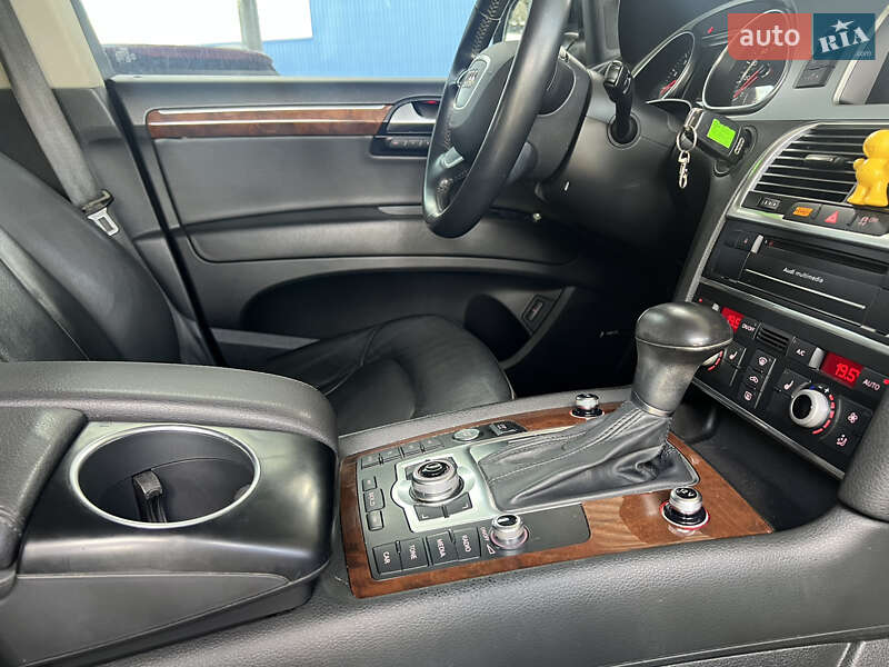 Внедорожник / Кроссовер Audi Q7 2015 в Львове