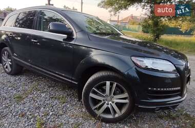 Позашляховик / Кросовер Audi Q7 2011 в 