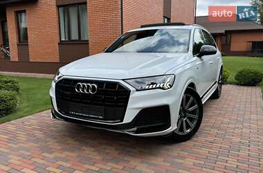 Внедорожник / Кроссовер Audi Q7 2020 в 