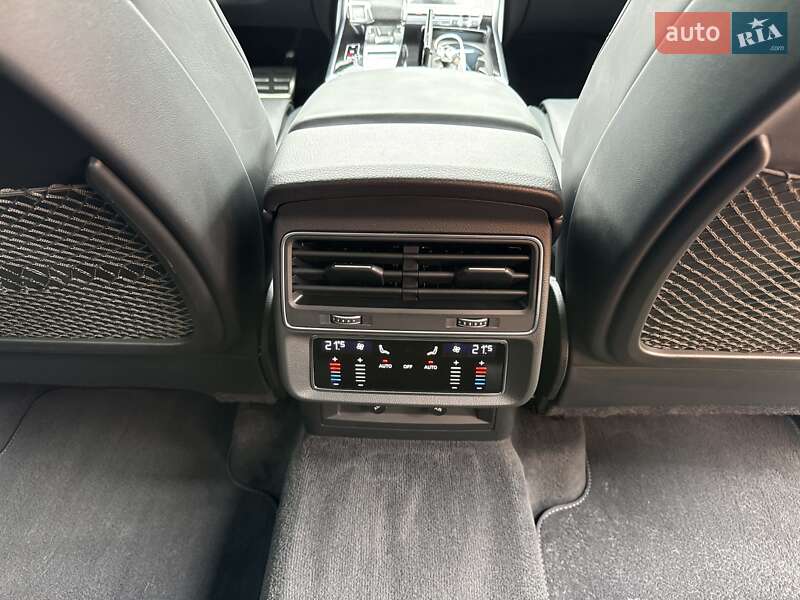 Внедорожник / Кроссовер Audi Q7 2020 в Киеве