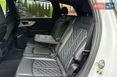 Внедорожник / Кроссовер Audi Q7 2020 в 