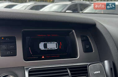 Внедорожник / Кроссовер Audi Q7 2010 в 
