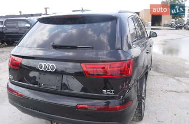 Внедорожник / Кроссовер Audi Q7 2018 в 