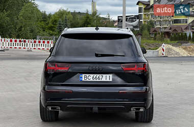 Внедорожник / Кроссовер Audi Q7 2016 в 