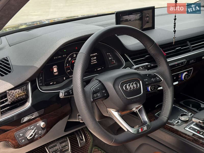 Внедорожник / Кроссовер Audi Q7 2016 в Львове