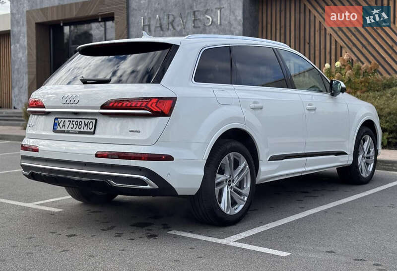 Позашляховик / Кросовер Audi Q7 2022 в Києві