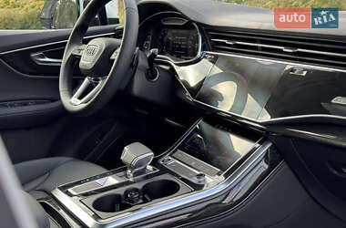Внедорожник / Кроссовер Audi Q7 2022 в 