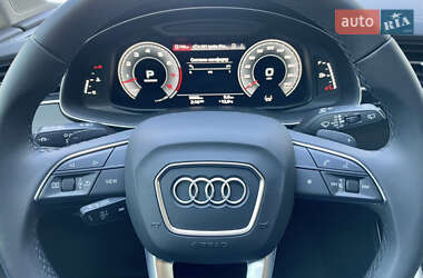 Внедорожник / Кроссовер Audi Q7 2022 в 