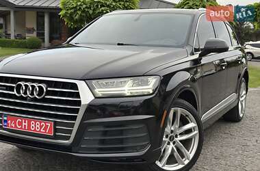 Внедорожник / Кроссовер Audi Q7 2017 в 