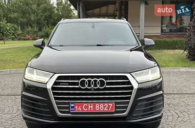 Внедорожник / Кроссовер Audi Q7 2017 в 