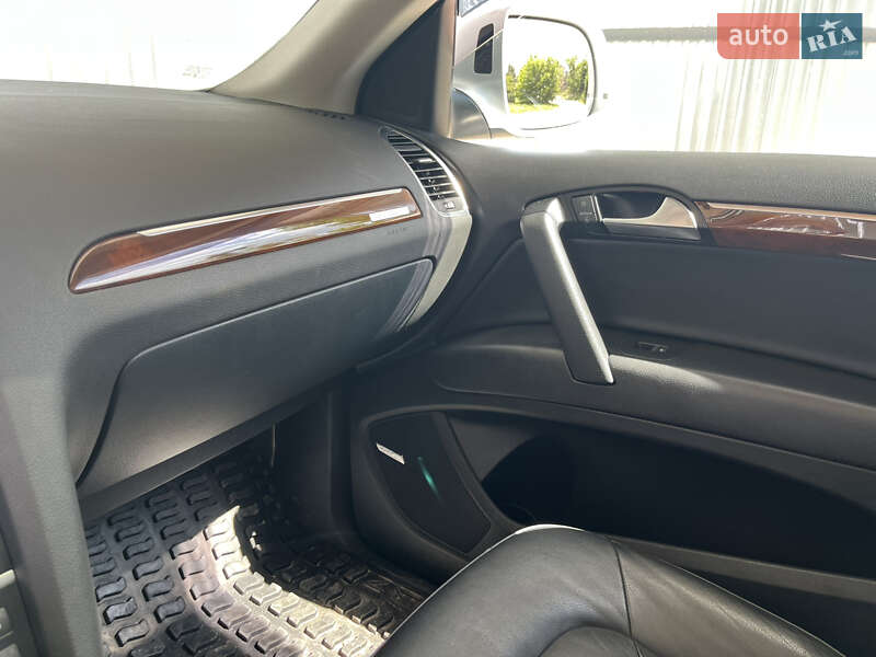 Внедорожник / Кроссовер Audi Q7 2013 в Боярке