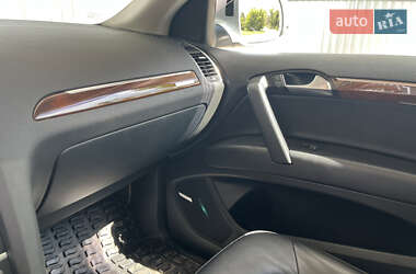 Внедорожник / Кроссовер Audi Q7 2013 в 