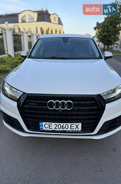 Позашляховик / Кросовер Audi Q7 2017 в 