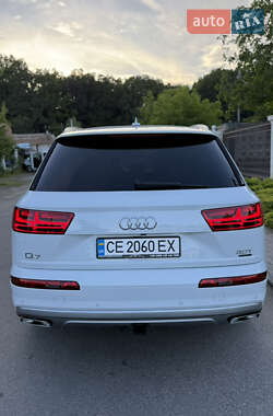 Позашляховик / Кросовер Audi Q7 2017 в 