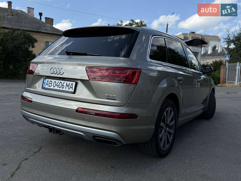 Внедорожник / Кроссовер Audi Q7 2016 в Виннице