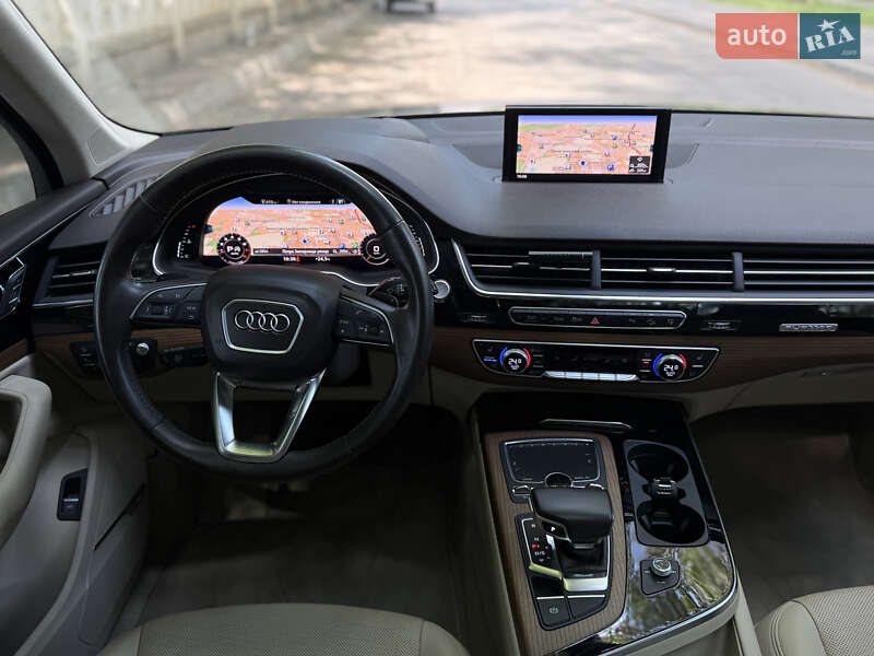 Внедорожник / Кроссовер Audi Q7 2016 в Виннице