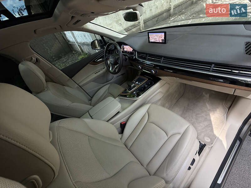 Внедорожник / Кроссовер Audi Q7 2016 в Виннице