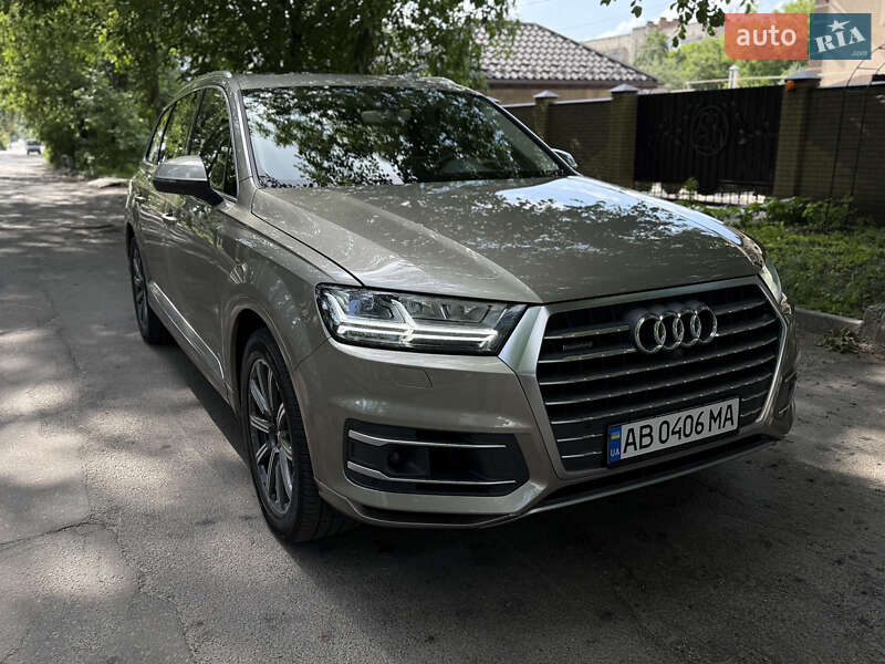 Внедорожник / Кроссовер Audi Q7 2016 в Виннице