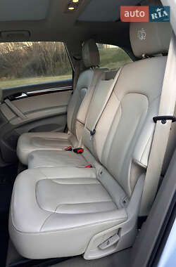 Внедорожник / Кроссовер Audi Q7 2014 в 