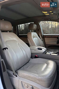 Внедорожник / Кроссовер Audi Q7 2014 в 
