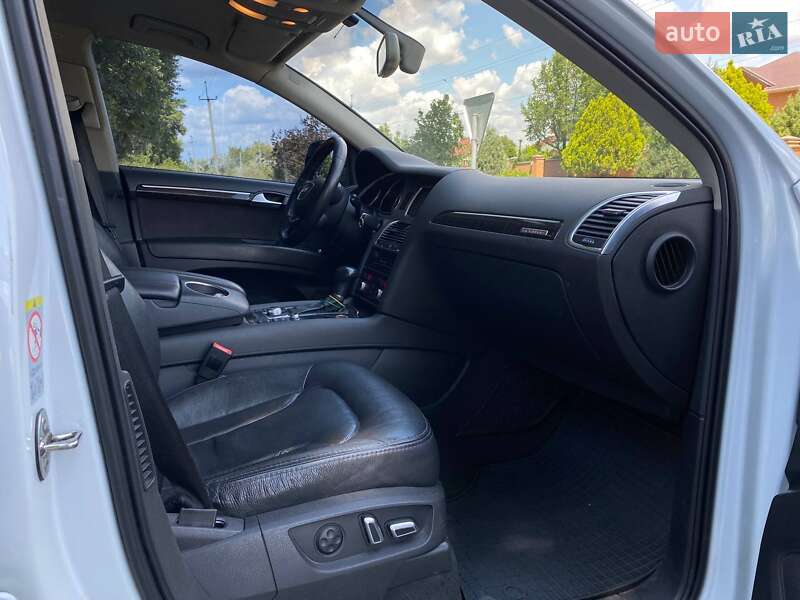 Внедорожник / Кроссовер Audi Q7 2013 в Днепре