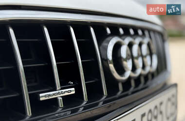 Внедорожник / Кроссовер Audi Q7 2015 в 