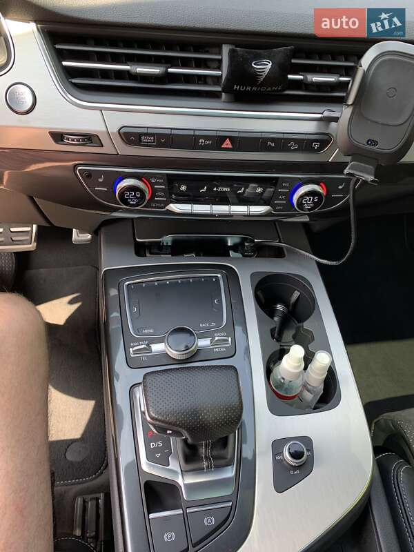 Внедорожник / Кроссовер Audi Q7 2016 в Одессе