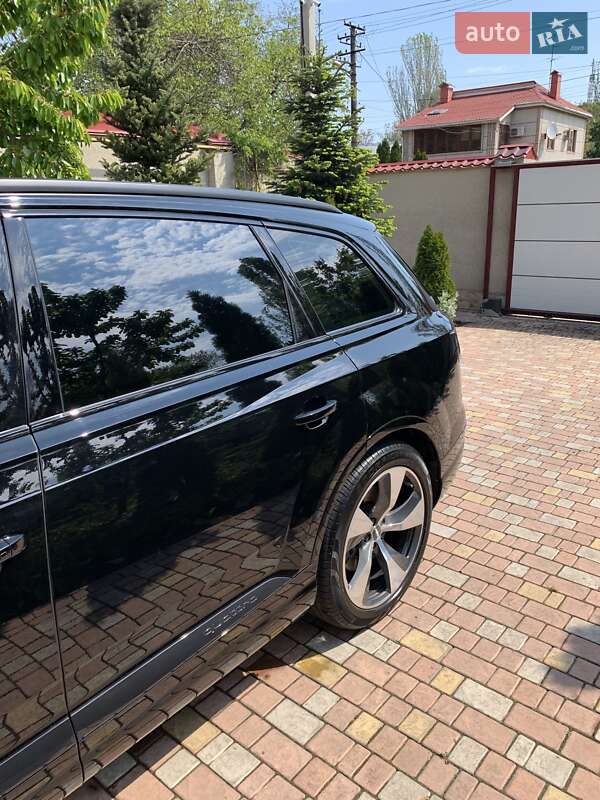 Внедорожник / Кроссовер Audi Q7 2016 в Одессе