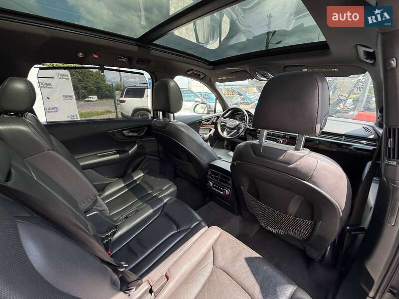Внедорожник / Кроссовер Audi Q7 2017 в Луцке