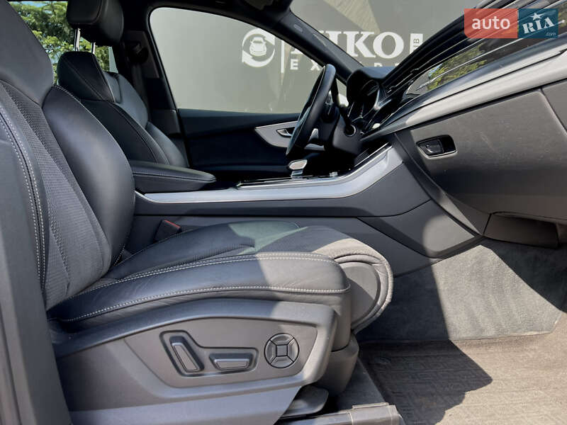 Внедорожник / Кроссовер Audi Q7 2022 в Львове
