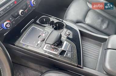 Внедорожник / Кроссовер Audi Q7 2018 в 