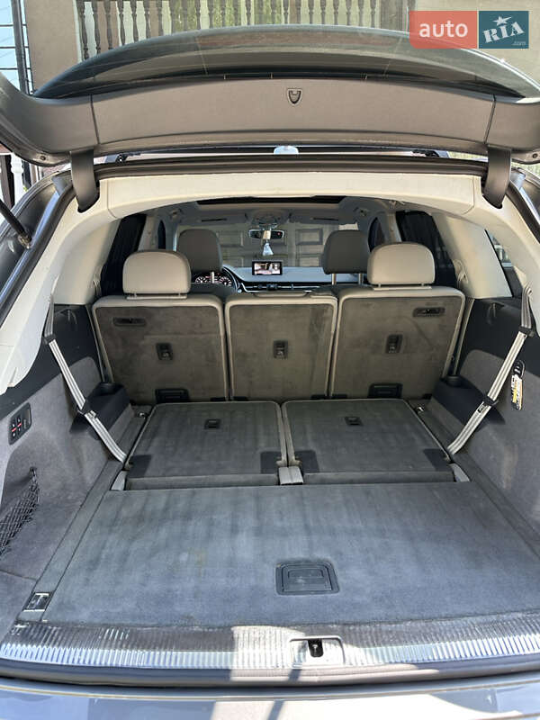Внедорожник / Кроссовер Audi Q7 2016 в Хмельницком