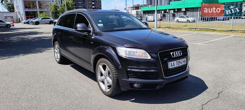 Внедорожник / Кроссовер Audi Q7 2008 в 