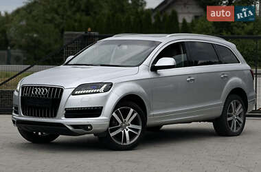 Внедорожник / Кроссовер Audi Q7 2015 в 