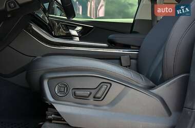 Внедорожник / Кроссовер Audi Q7 2022 в 
