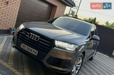 Внедорожник / Кроссовер Audi Q7 2017 в 