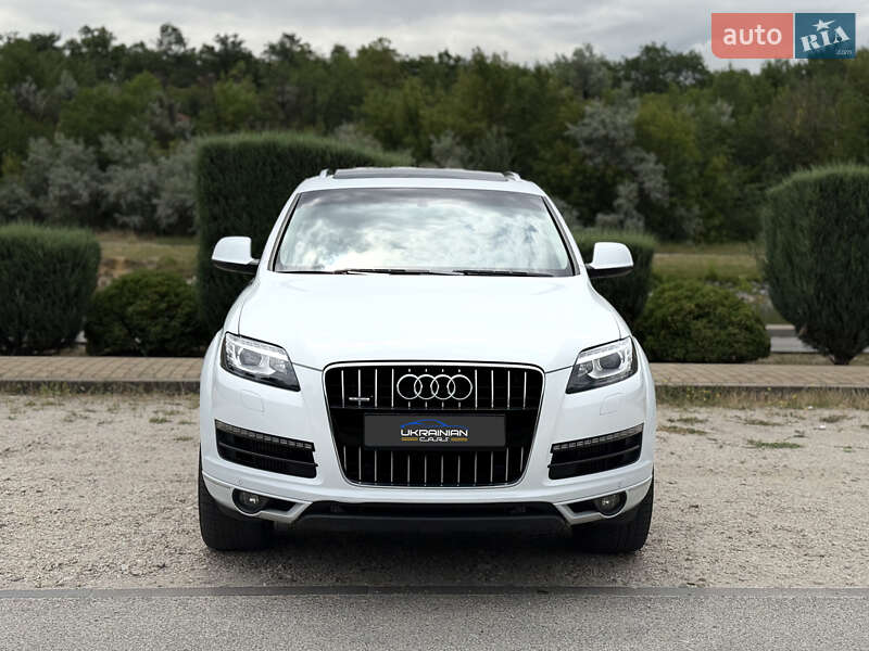 Позашляховик / Кросовер Audi Q7 2015 в Дніпрі