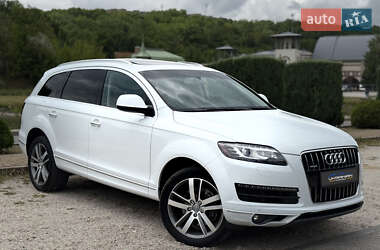 Внедорожник / Кроссовер Audi Q7 2015 в 