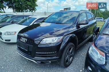 Внедорожник / Кроссовер Audi Q7 2015 в 