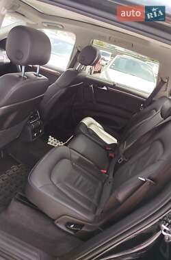 Внедорожник / Кроссовер Audi Q7 2015 в 