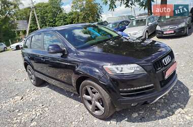Внедорожник / Кроссовер Audi Q7 2015 в 